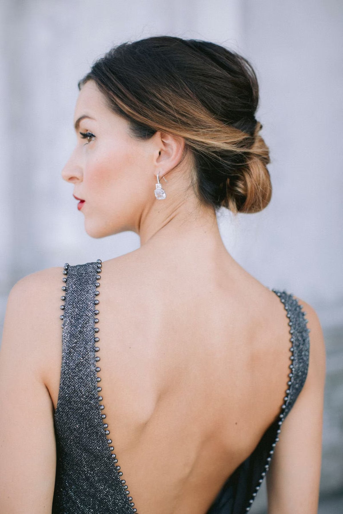 Astor luxe bruidsoorbellen van Hanna Peters × Gibson Bespoke met Asscher geslepen kristal en briljant geslepen kristallen