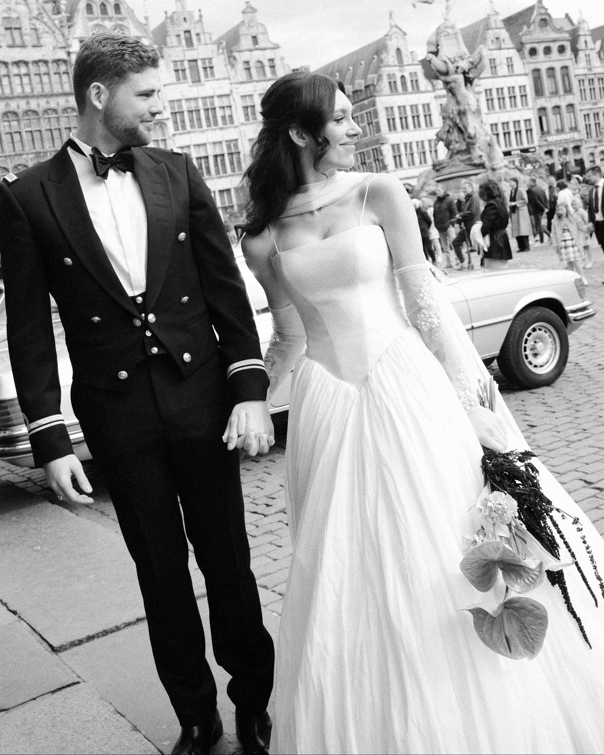 Een trouwjurk met corset of basque waist: wat doet het voor je silhouet?