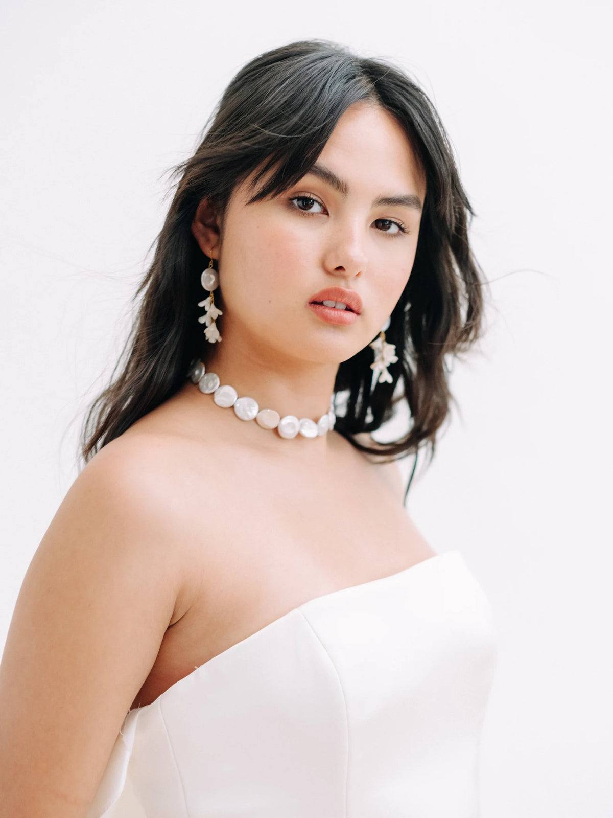 Foebe luxe parelketting van Hanna Peters × Gibson Bespoke met glanzende natuurlijke zoetwatermuntparels en een verstelbaar lint van pure zijde.
