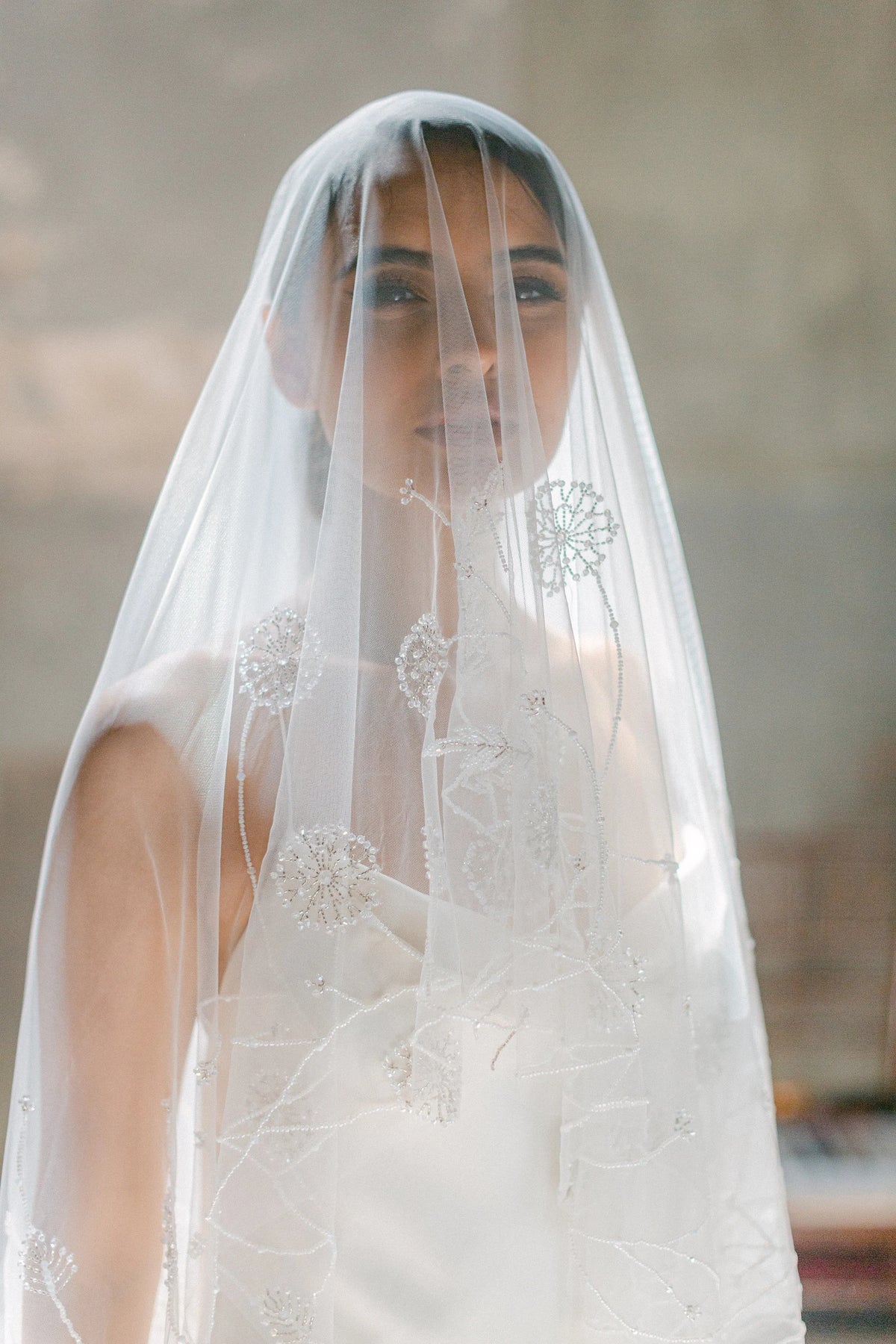Nocturne - Ivoor bruidssluier met paardenbloem borduurwerk - Ivory Bridal Veil with Dandelion Embroidery Hanna Peters x Gibson Bespoke