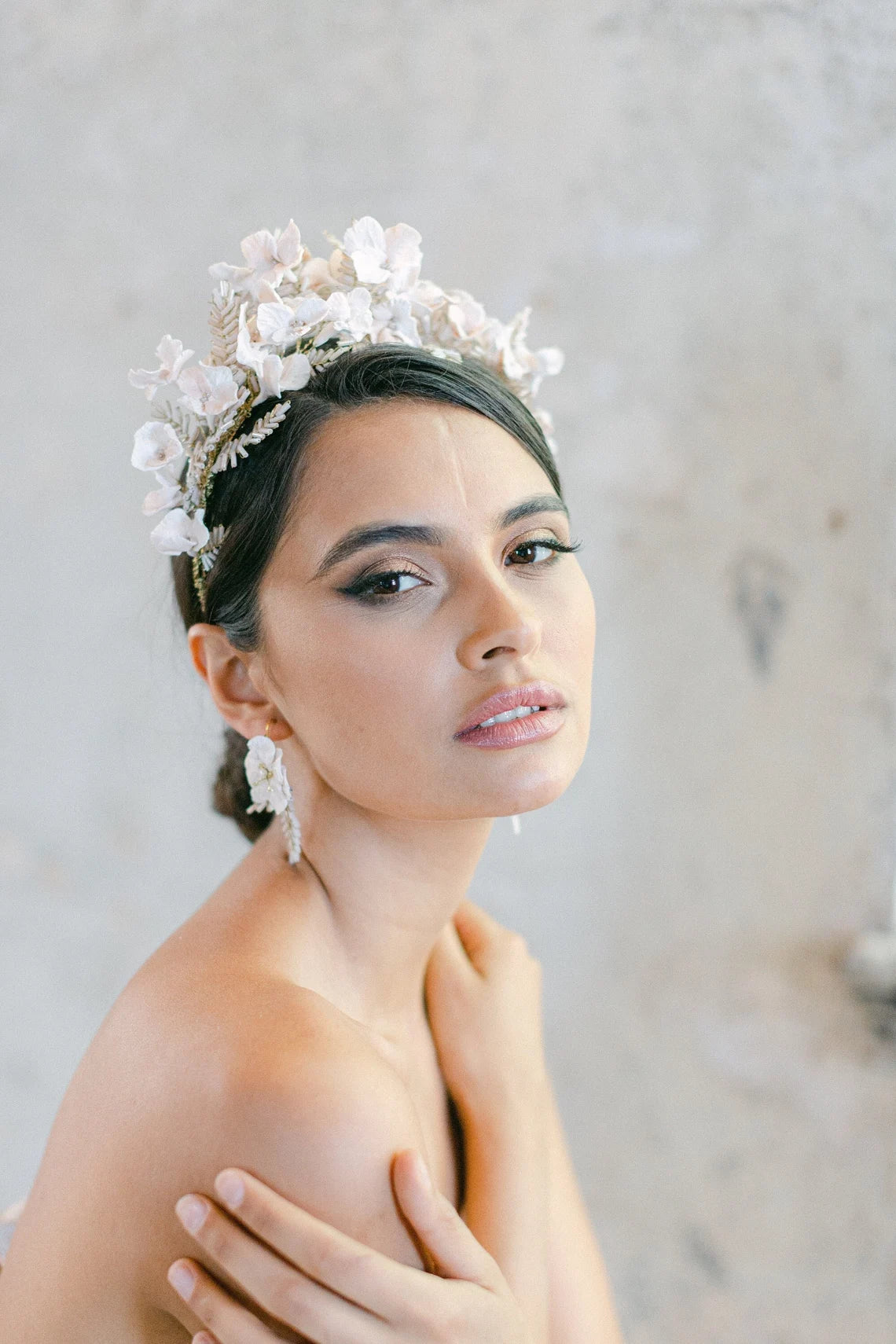 Diptyque – Porseleinen Bloemenkroon voor de Bruid – Hanna Peters × Gibson Bespoke